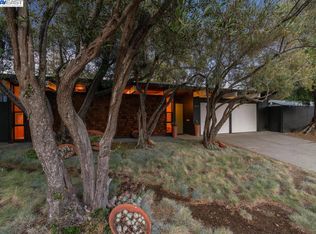 5777 Greenridge Rd, Castro Valley, CA 94552