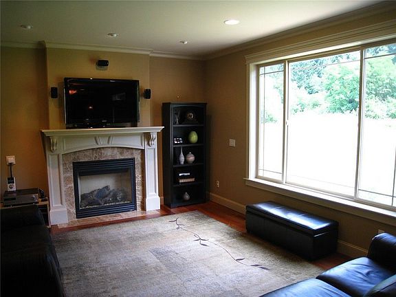 5th image of 5909 164th Avenue Ct E