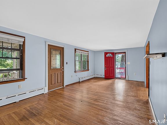 4th image of 42 Ezra Street