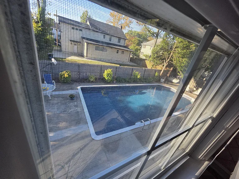Saint Georges Ave — Photo 10
