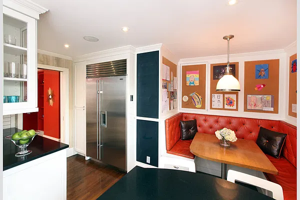 Sold by Stribling | media 8