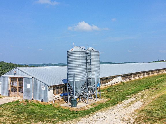 4C5459D0-A561-49AA-BAF5-419D49F6F18D