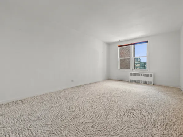 2727 Ocean Parkway image 15 of 18