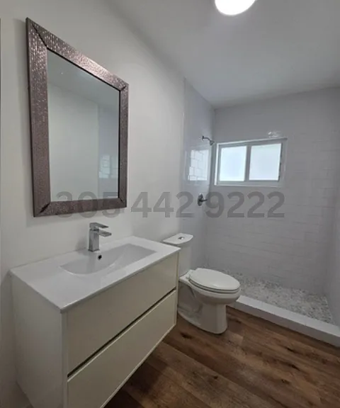 1650 SW 3rd St #3 — Photo 8