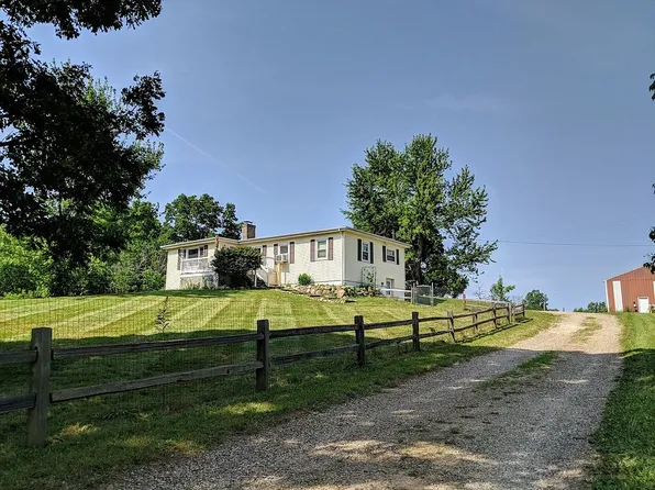 8600 Williams Rd, Dewitt, MI 48820