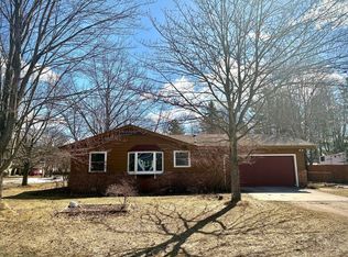 1309 Crestview Dr, Alpena, MI