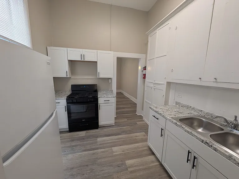 822 E Carson St #5 — Photo 12