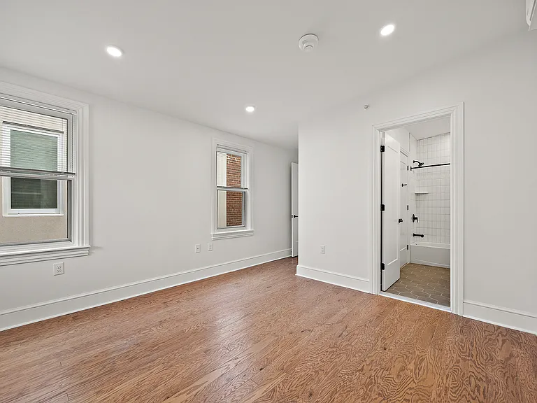 839 N Tatnall St #302 — Photo 4