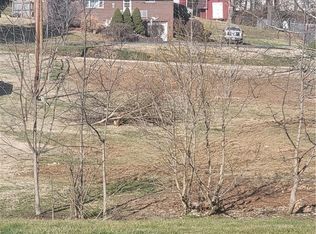 72 Teays Garden Rd, Hurricane, WV 25526