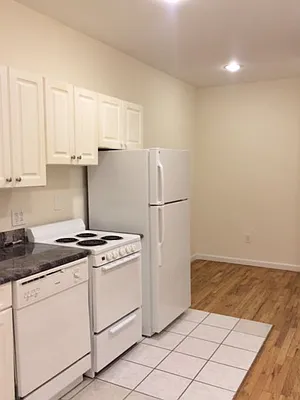 Rented by Owner | media 37