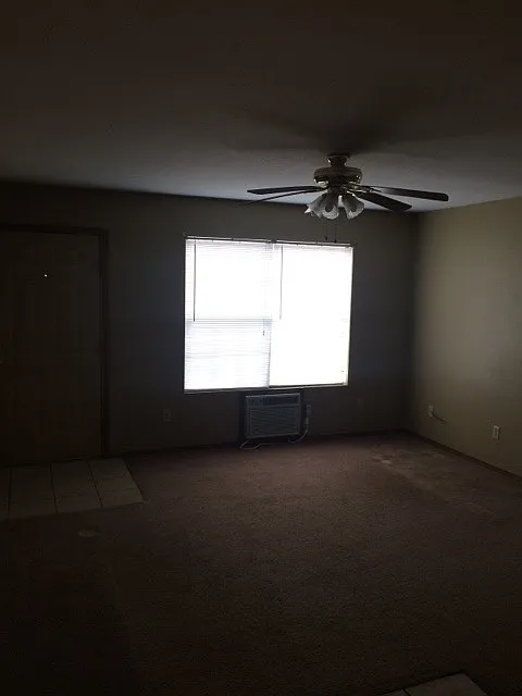 6 Plex — Photo 2