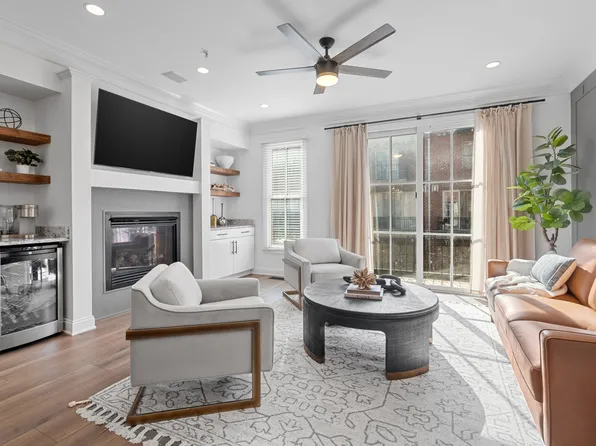 2335 Boston St Unit 4, Baltimore, MD 21224