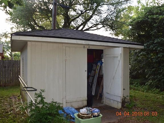 One of the shaded retreat areas in the front yard.