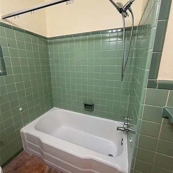 2720 Hollywood Dr — Photo 13