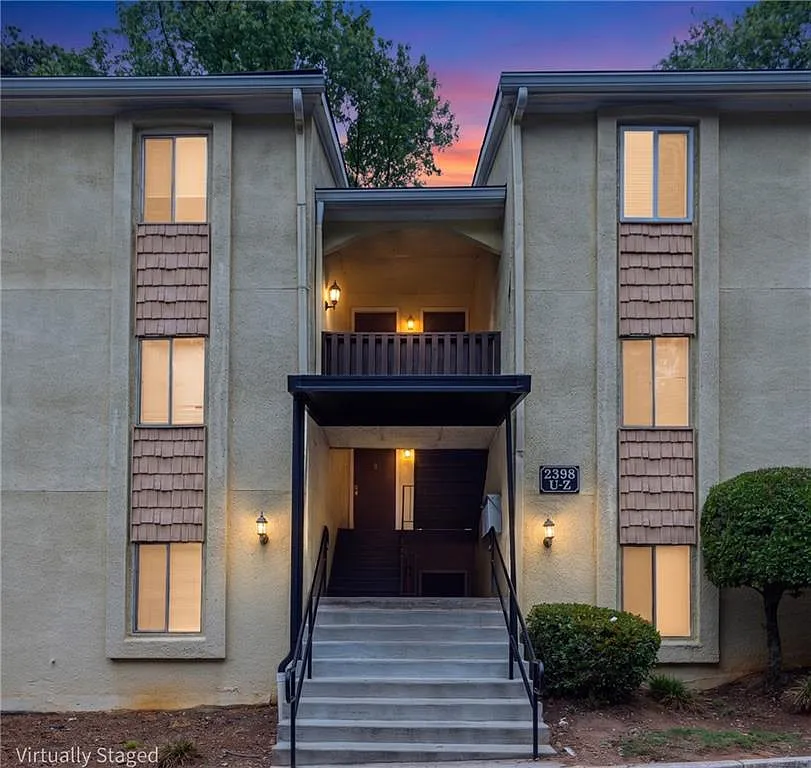 2 bed, 1.0 bath, 1040 sqft, $1,495 — Photo 3