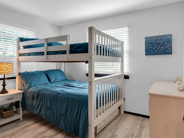 1264 Maplewood Rd #A — Photo 48