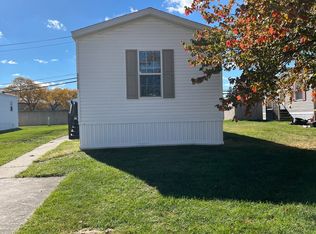 20720 Rosedale Dr #556, Clinton Township, MI 48036