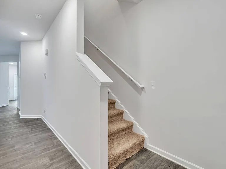 1312 Wunder Way — Photo 9