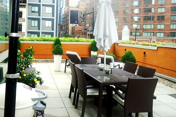 Rented by Corcoran | media 53