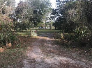 700 Shawnee Trl, Geneva, FL 32732