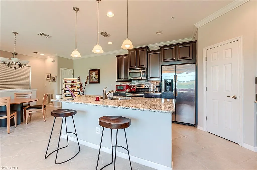 Mirasol At Coconut Point — Photo 4