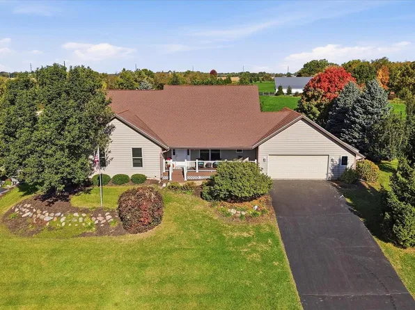 1556 Fox Run DRIVE, Twin Lakes, WI 53181