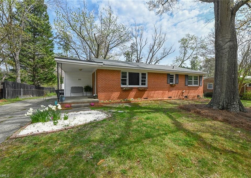 1st image of 3008 Shamrock Dr