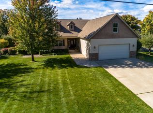 5879 N Davenport St, Dalton Gardens, ID 83815