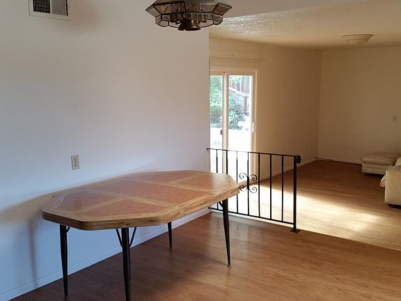 5th image of 553 Couper Dr