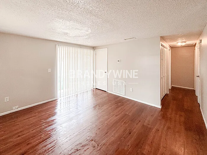 7308 S Kissimmee St — Photo 5