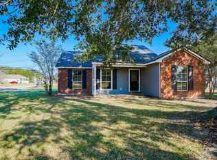 36080 Cheray Dr, Denham Springs, LA 70706