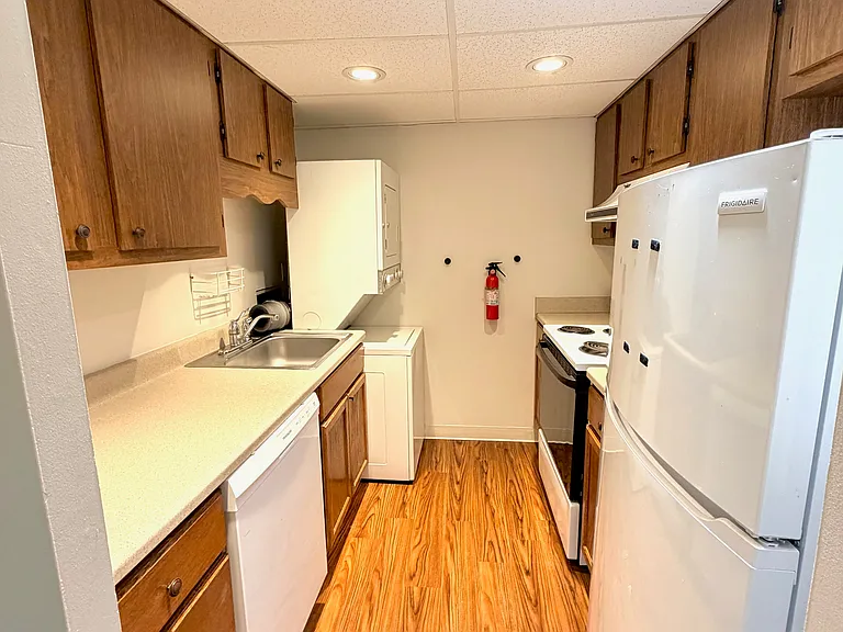 3600 Willow Ave #B1 — Photo 12