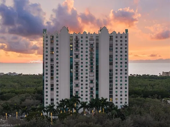 7515 Pelican Bay BLVD #19C, NAPLES, FL 34108