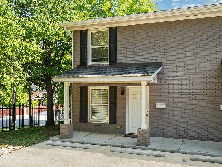 1512 Seigle Ave #4 — Photo 9