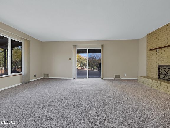 5th image of 1115 W Giaconda Way