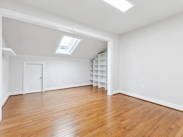 10828 Miller Rd — Photo 40
