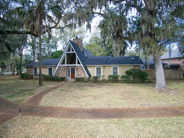 5477 River Trail Rd S, Jacksonville, FL 32277