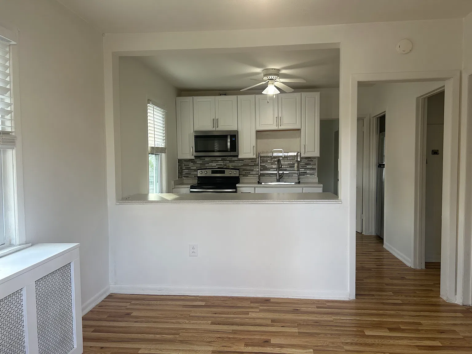 2 bed, 550 sqft, $1,500 — Photo 3