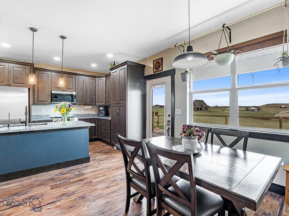 1st image of 10 Amber Way