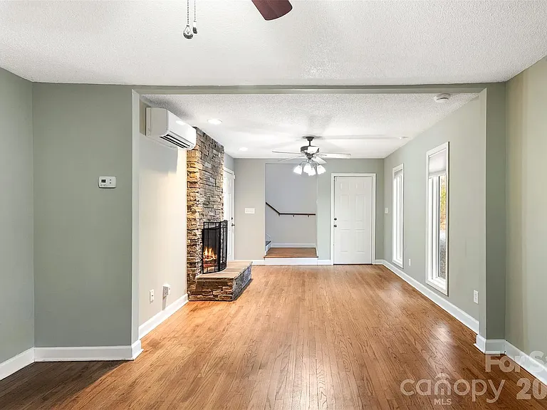 1751 Robert Martin Rd — Photo 12