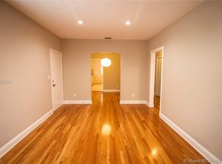 1045 SW 8th Ave, Miami, FL 33130