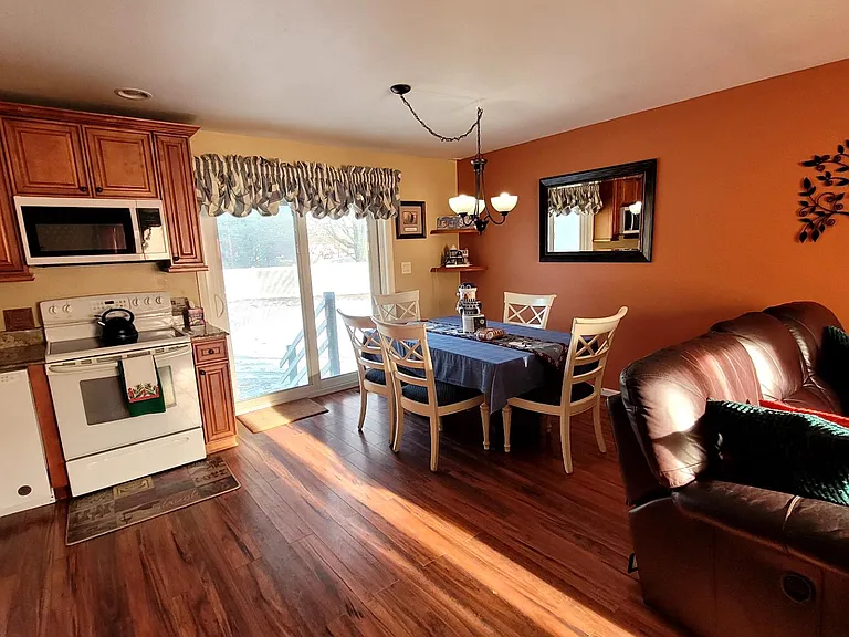 3 Lauffer Ln — Photo 3