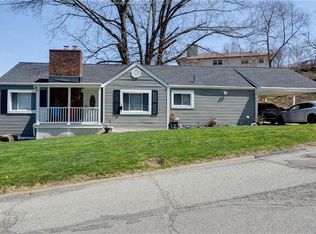 820 Hughes Dr, Saint Albans, WV 25177