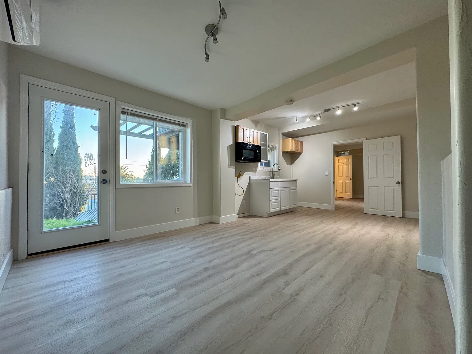 319 Florida St #2 photo 1