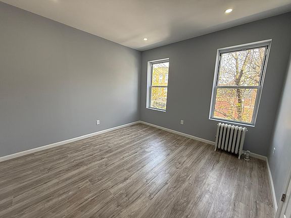 3rd image of 6502 Fresh Pond Rd #2LB