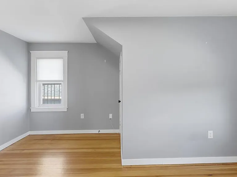 33 Laura St #2 — Photo 25