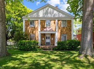 19658 Hilliard Blvd, Rocky River, OH 44116