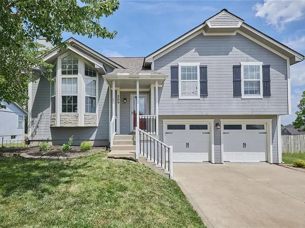 209 S Pelham Path, Raymore, MO 64083