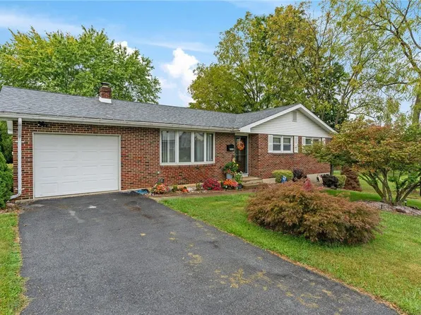 3036 N 5th Ave, Whitehall, PA 18052