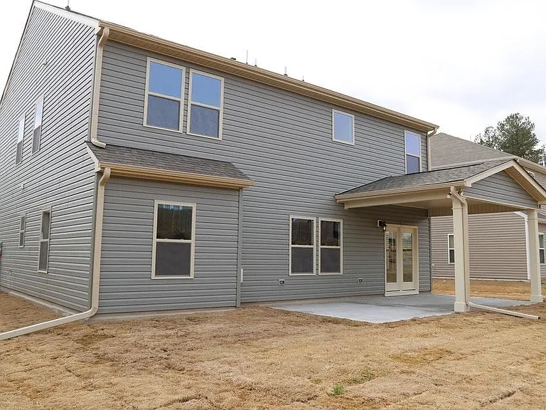 836 Poplar St — Photo 17